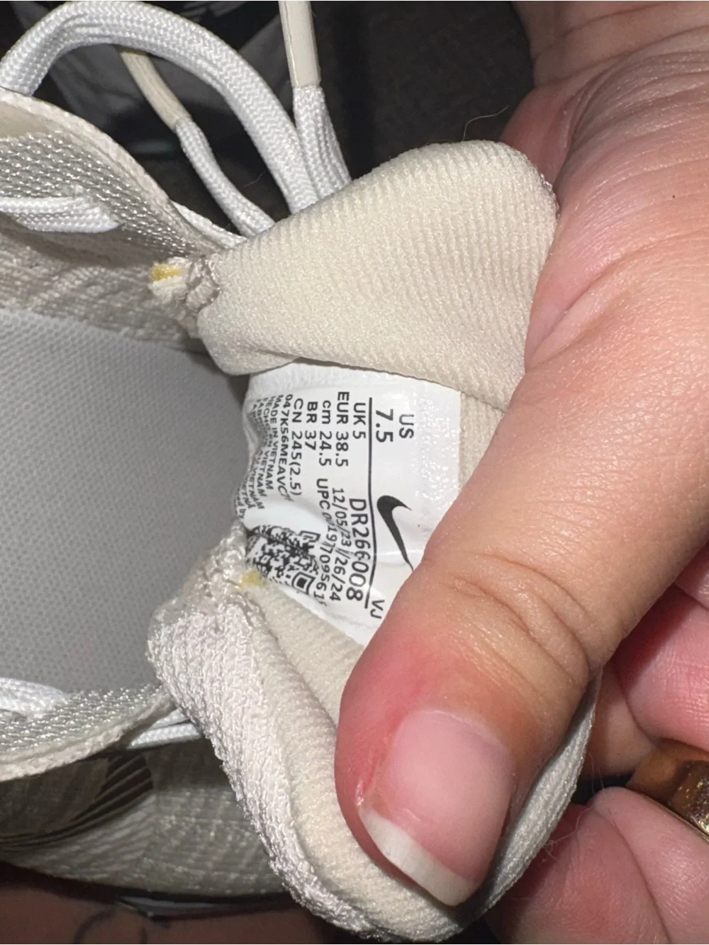Nike Women’s Light Invincible Run 3